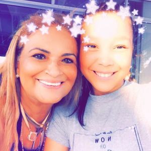 Meet your Posher, Estella